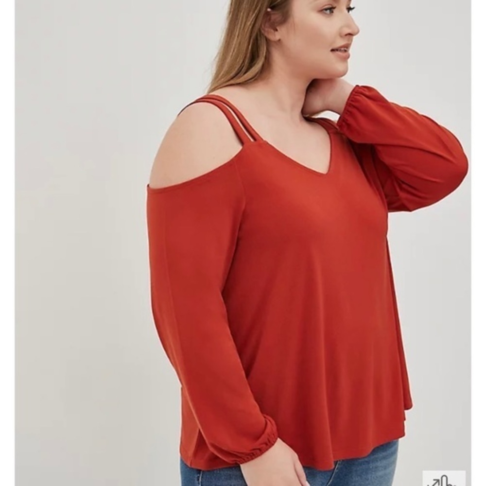 3/$22🩶 Torrid Orange Knit Crepe V-Neck Cold Cutout Cold Shoulder Top Plus Size 4 - Picture 4 of 10